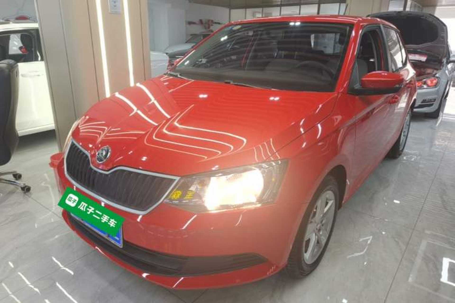 Used Skoda Fabia 2017 1.4L Automatic Car Enjoy Edition Front Left 45 Deg