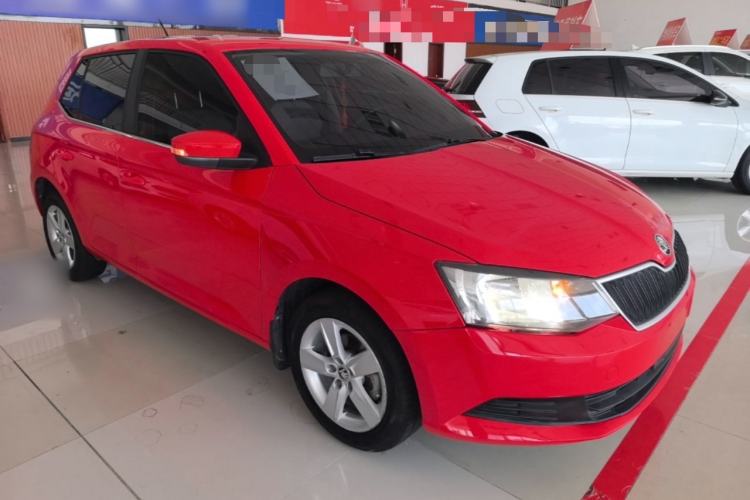 Used Skoda Fabia 2017 1.4L Automatic Car Enjoy Edition Front Right 45 Deg
