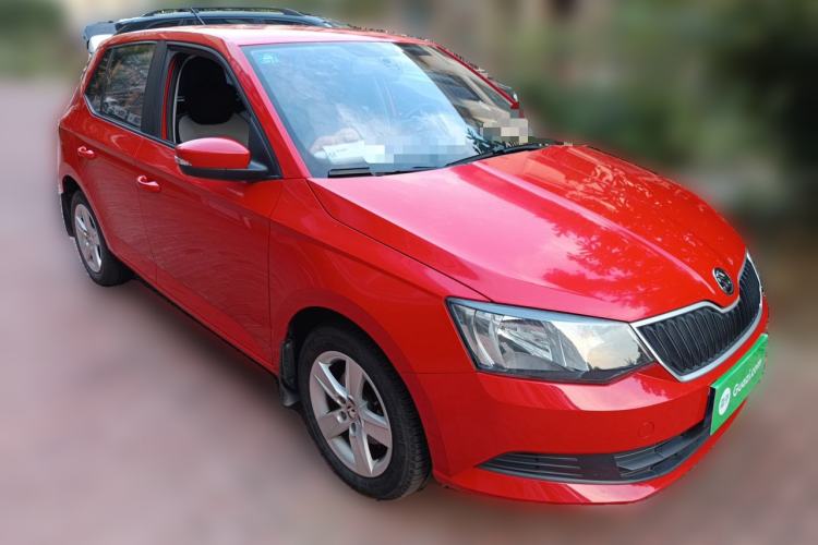 Used Skoda Fabia 2017 1.4L Automatic Car Enjoy Edition Front Right 45 Deg