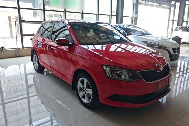 Used Skoda Fabia 2017 1.4L Automatic Car Enjoy Edition Front Right 45 Deg