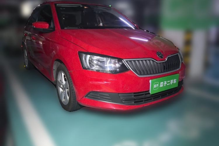 Used Skoda Fabia 2017 1.4L Automatic Car Enjoy Edition Front Right 45 Deg