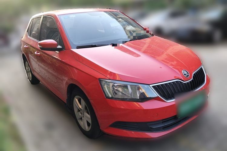 Used Skoda Fabia 2017 1.4L Automatic Car Enjoy Edition Front Right 45 Deg