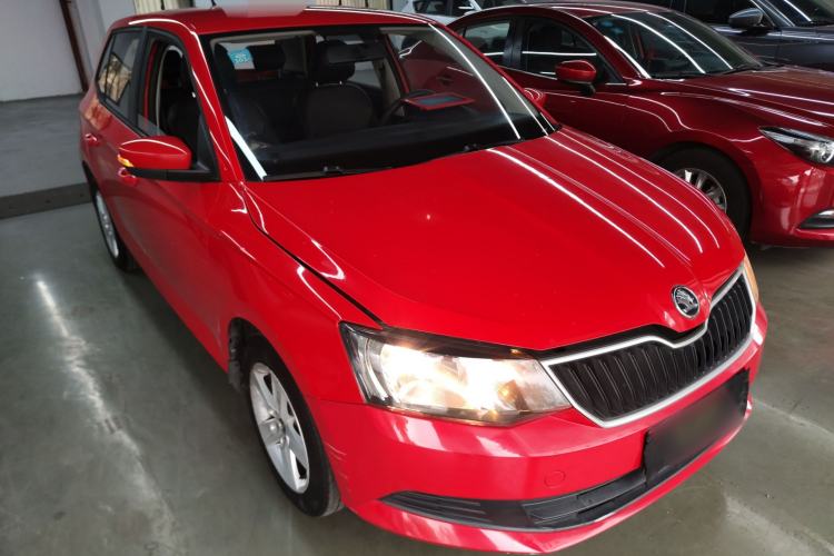 Used Skoda Fabia 2017 1.4L Automatic Car Enjoy Edition Front Right 45 Deg