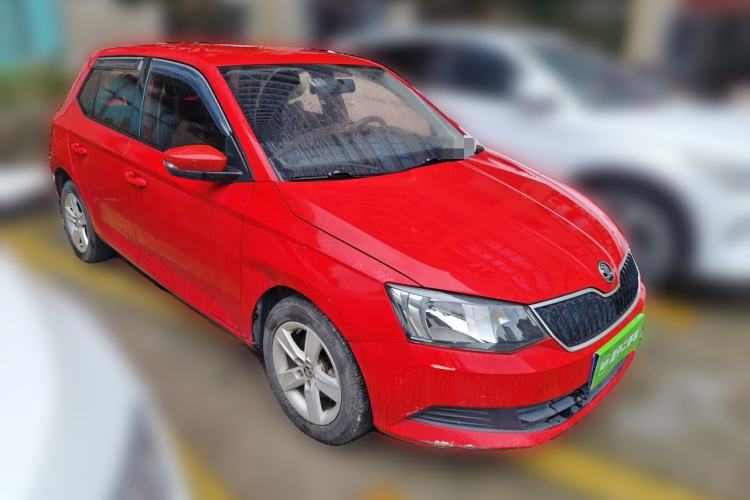 Used Skoda Fabia 2017 1.4L Automatic Car Enjoy Edition Front Right 45 Deg