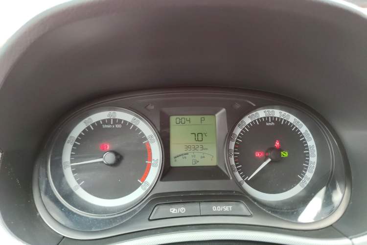 Used Skoda Fabia 2017 1.4L Automatic Car Enjoy Edition Instrument Cluster