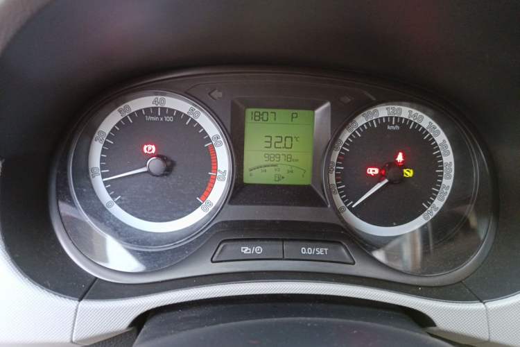 Used Skoda Fabia 2017 1.4L Automatic Car Enjoy Edition Instrument Cluster