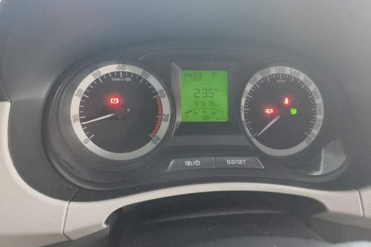 Used Skoda Fabia 2017 1.4L Automatic Car Enjoy Edition Instrument Cluster