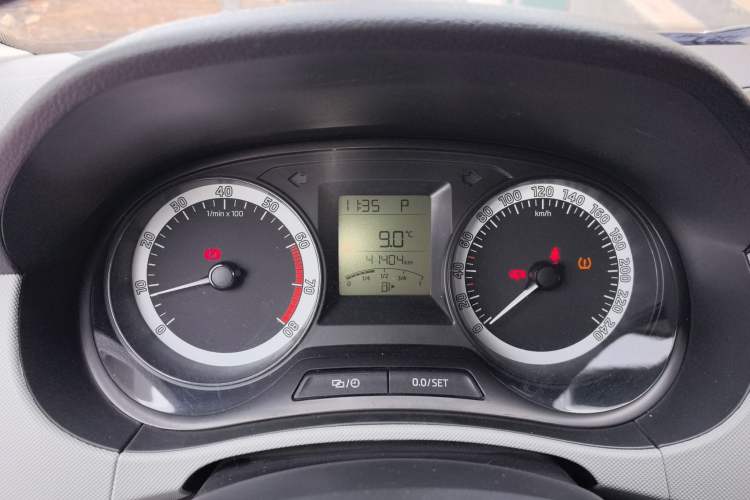 Used Skoda Fabia 2017 1.4L Automatic Car Enjoy Edition Instrument Cluster