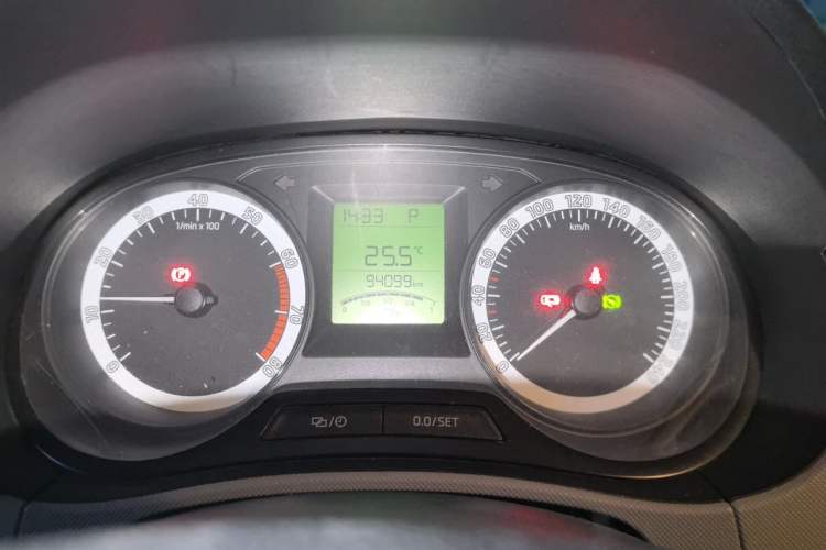Used Skoda Fabia 2017 1.4L Automatic Car Enjoy Edition Instrument Cluster