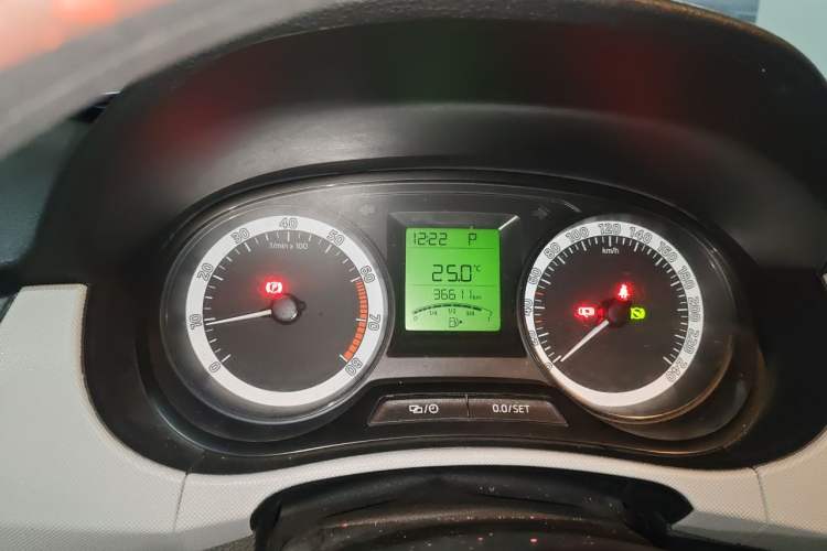 Used Skoda Fabia 2017 1.4L Automatic Car Enjoy Edition Instrument Cluster
