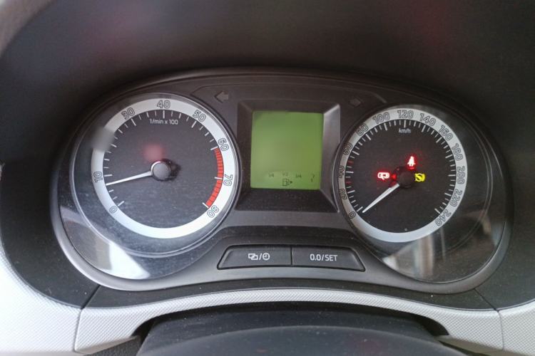 Used Skoda Fabia 2017 1.4L Automatic Car Enjoy Edition Instrument Cluster