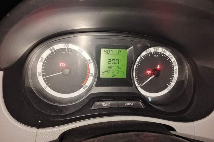 Used Skoda Fabia 2017 1.4L Automatic Car Enjoy Edition Instrument Cluster