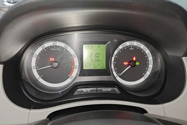 Used Skoda Fabia 2017 1.4L Automatic Car Enjoy Edition Instrument Cluster