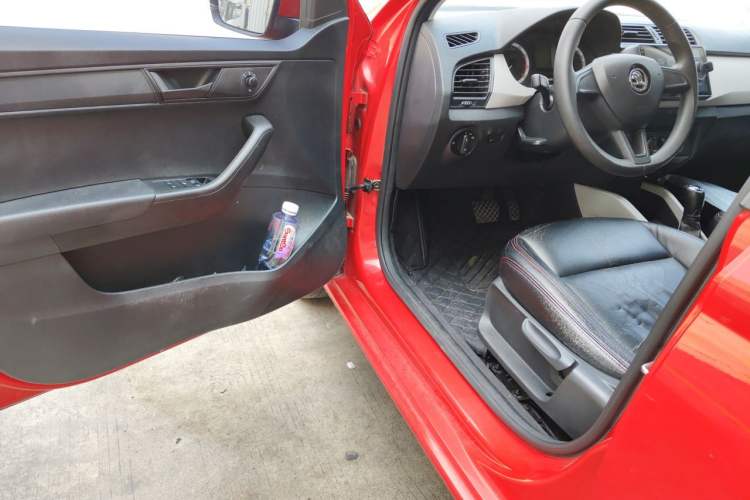 Used Skoda Fabia 2017 1.4L Automatic Car Enjoy Edition Interior 3