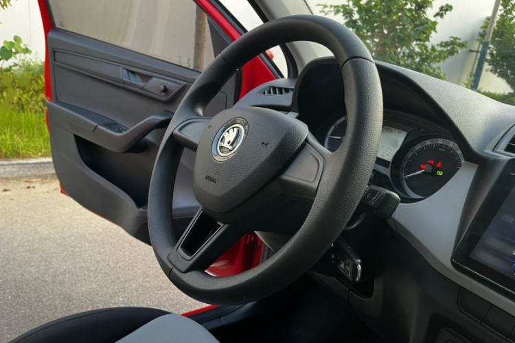 Used Skoda Fabia 2017 1.4L Automatic Car Enjoy Edition Interior 5