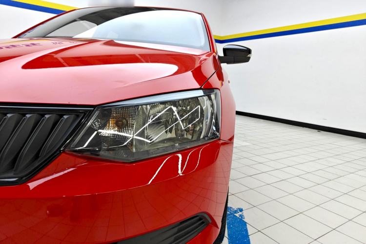 Used Skoda Fabia 2017 1.4L Automatic Car Enjoy Edition Left Front Headlight