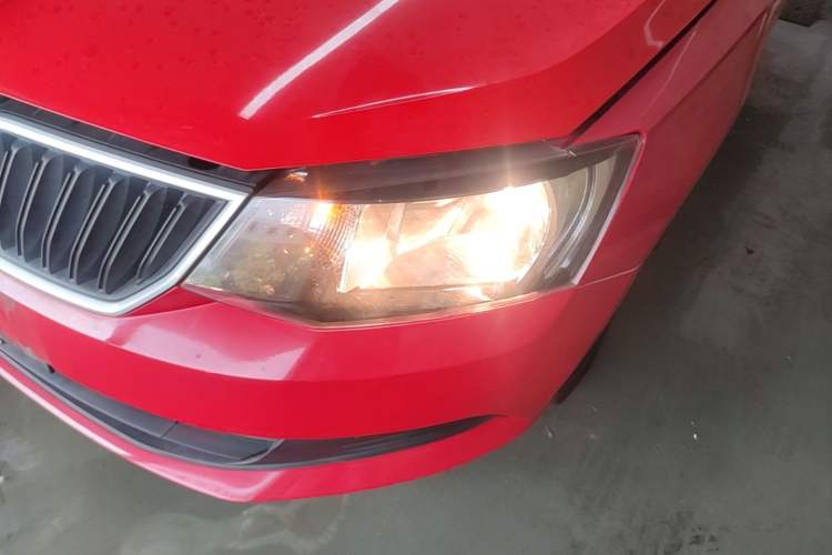 Used Skoda Fabia 2017 1.4L Automatic Car Enjoy Edition Left Front Headlight