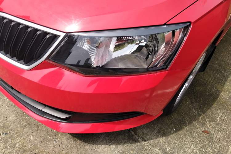 Used Skoda Fabia 2017 1.4L Automatic Car Enjoy Edition Left Front Headlight
