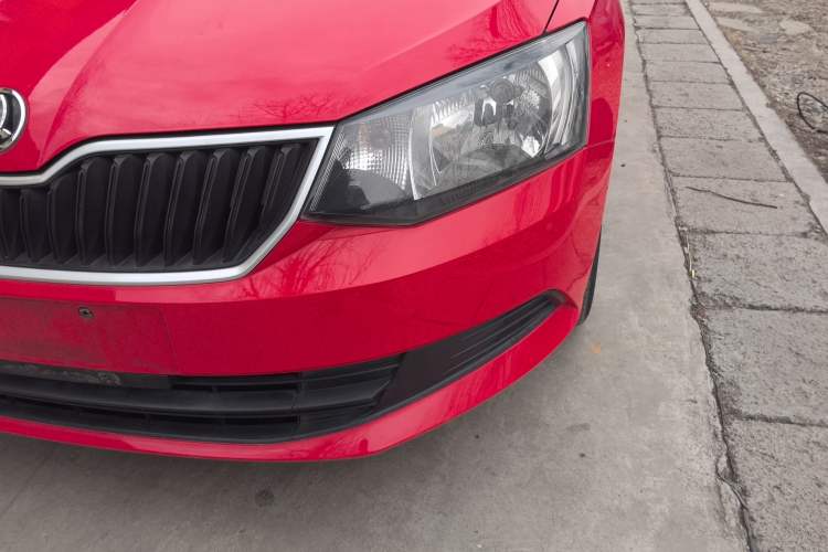 Used Skoda Fabia 2017 1.4L Automatic Car Enjoy Edition Left Front Headlight