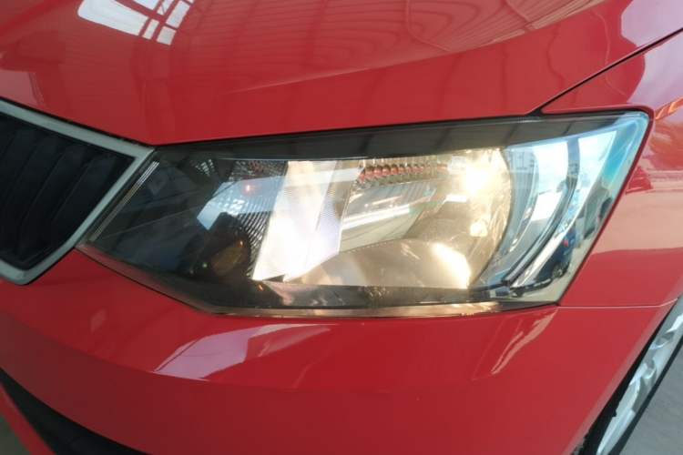 Used Skoda Fabia 2017 1.4L Automatic Car Enjoy Edition Left Front Headlight