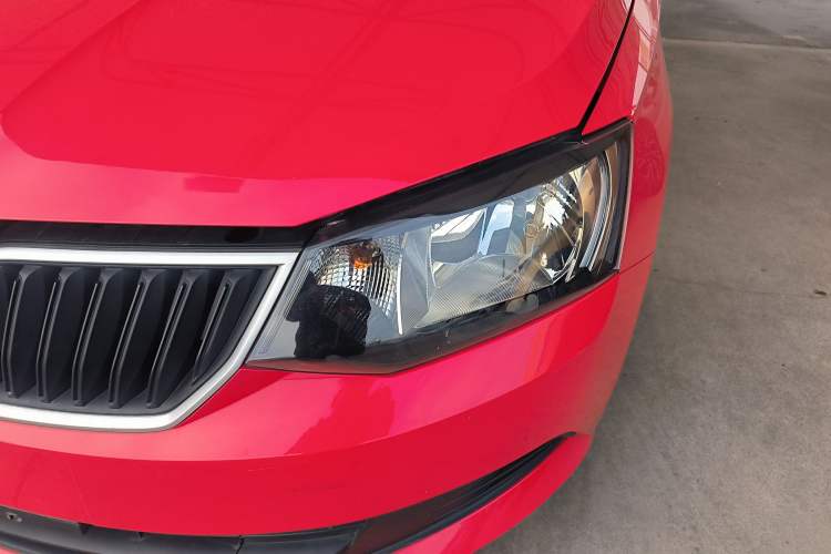 Used Skoda Fabia 2017 1.4L Manual Enjoy Edition Left Front Headlight