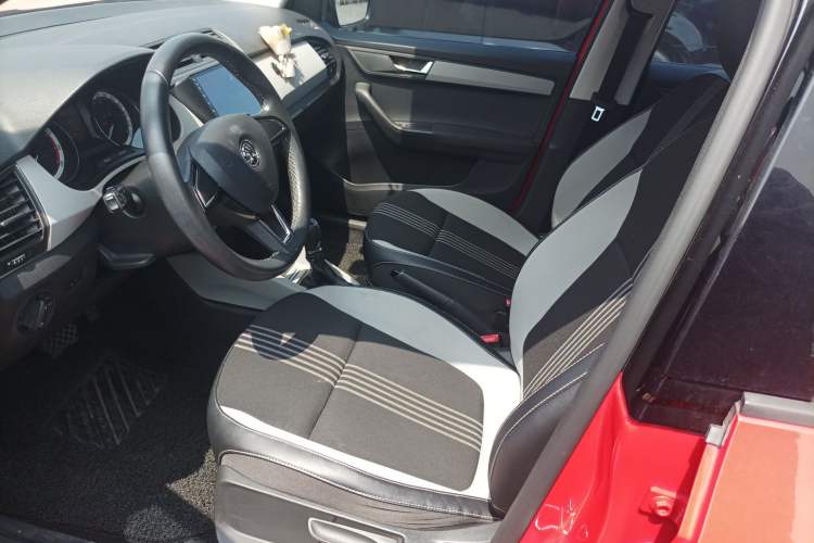Used Skoda Fabia 2017 1.6L Automatic Chuanxing Edition Left Front Seat