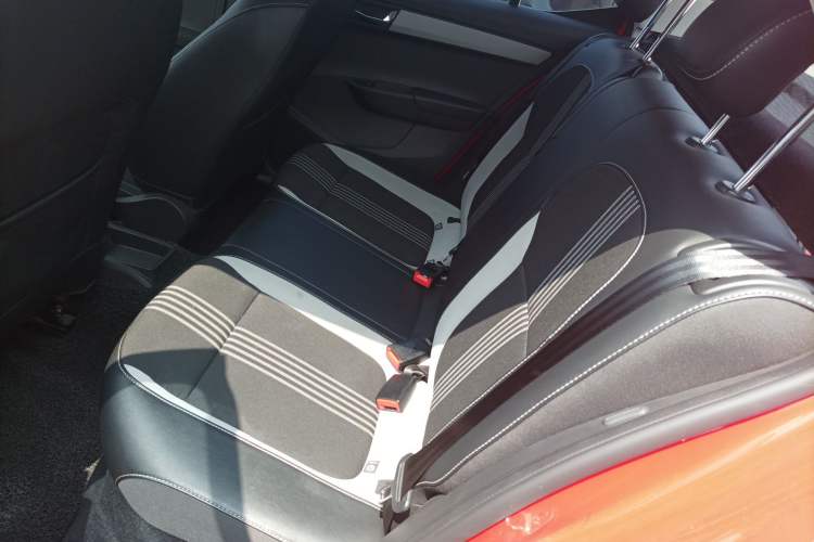 Used Skoda Fabia 2017 1.6L Automatic Chuanxing Edition Left Rear Seat