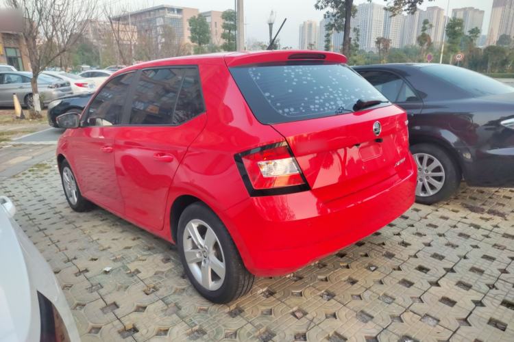 Used Skoda Fabia 2017 1.4L Automatic Car Enjoy Edition Left Side