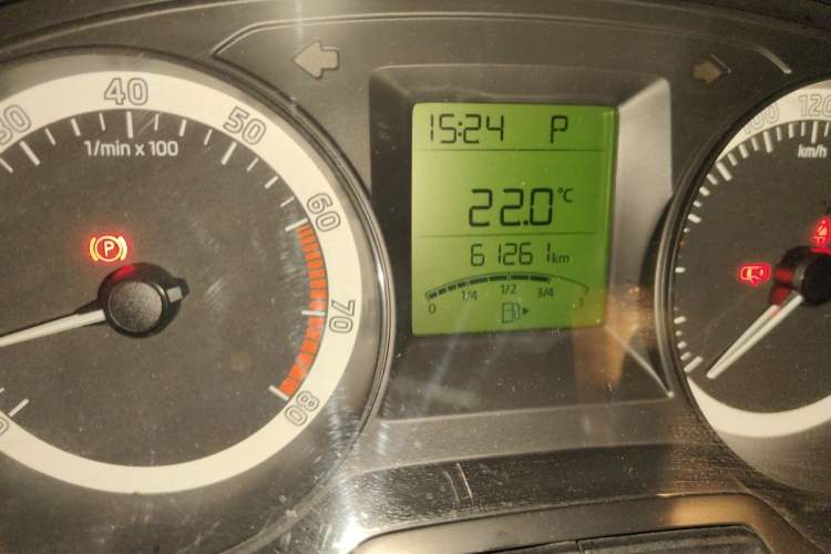 Used Skoda Fabia 2017 1.4L Automatic Car Enjoy Edition Odometer Close Up