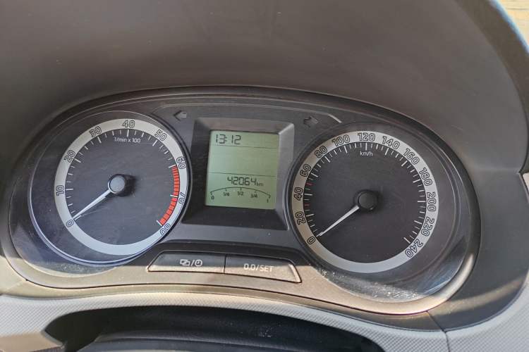 Used Skoda Fabia 2017 1.4L Automatic Car Enjoy Edition Odometer Close Up