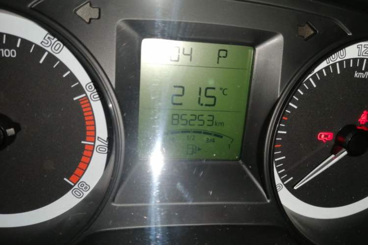 Used Skoda Fabia 2017 1.4L Automatic Car Enjoy Edition Odometer Close Up