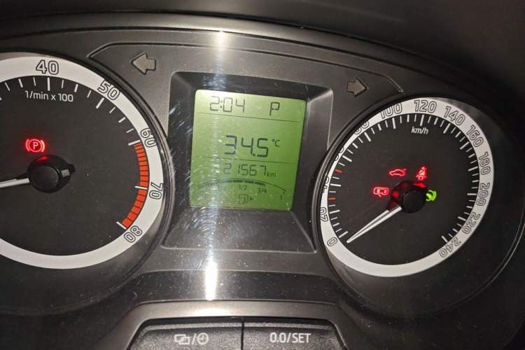 Used Skoda Fabia 2017 1.4L Automatic Car Enjoy Edition Odometer Close Up