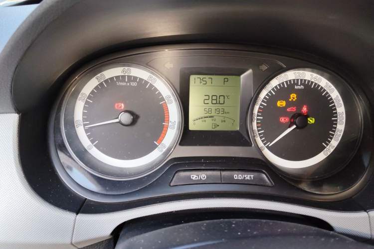 Used Skoda Fabia 2017 1.4L Automatic Car Enjoy Edition Odometer Close Up