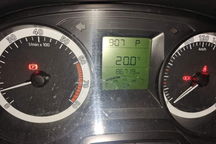 Used Skoda Fabia 2017 1.4L Automatic Car Enjoy Edition Odometer Close Up
