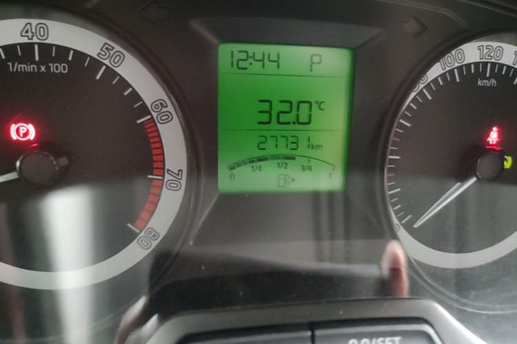 Used Skoda Fabia 2017 1.4L Automatic Car Enjoy Edition Odometer Close Up