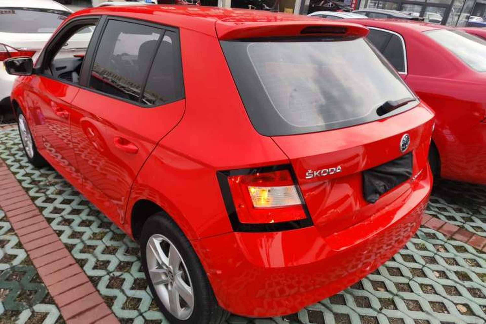 Used Skoda Fabia 2017 1.4L Automatic Car Enjoy Edition Rear Left 45 Deg
