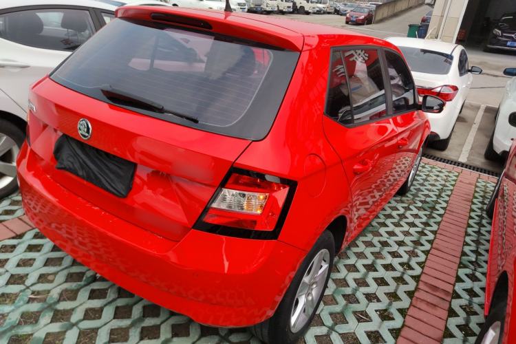 Used Skoda Fabia 2017 1.4L Automatic Car Enjoy Edition Rear Right 45 Deg