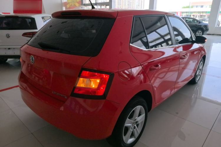 Used Skoda Fabia 2017 1.4L Automatic Car Enjoy Edition Rear Right 45 Deg
