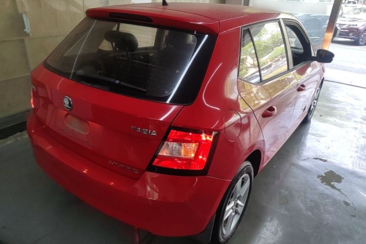 Used Skoda Fabia 2017 1.4L Automatic Car Enjoy Edition Rear Right 45 Deg