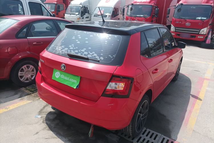 Used Skoda Fabia 2017 1.6L Automatic Chuanxing Edition Rear Right 45 Deg