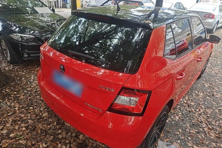 Used Skoda Fabia 2017 1.6L Automatic Sport Edition Rear Right 45 Deg