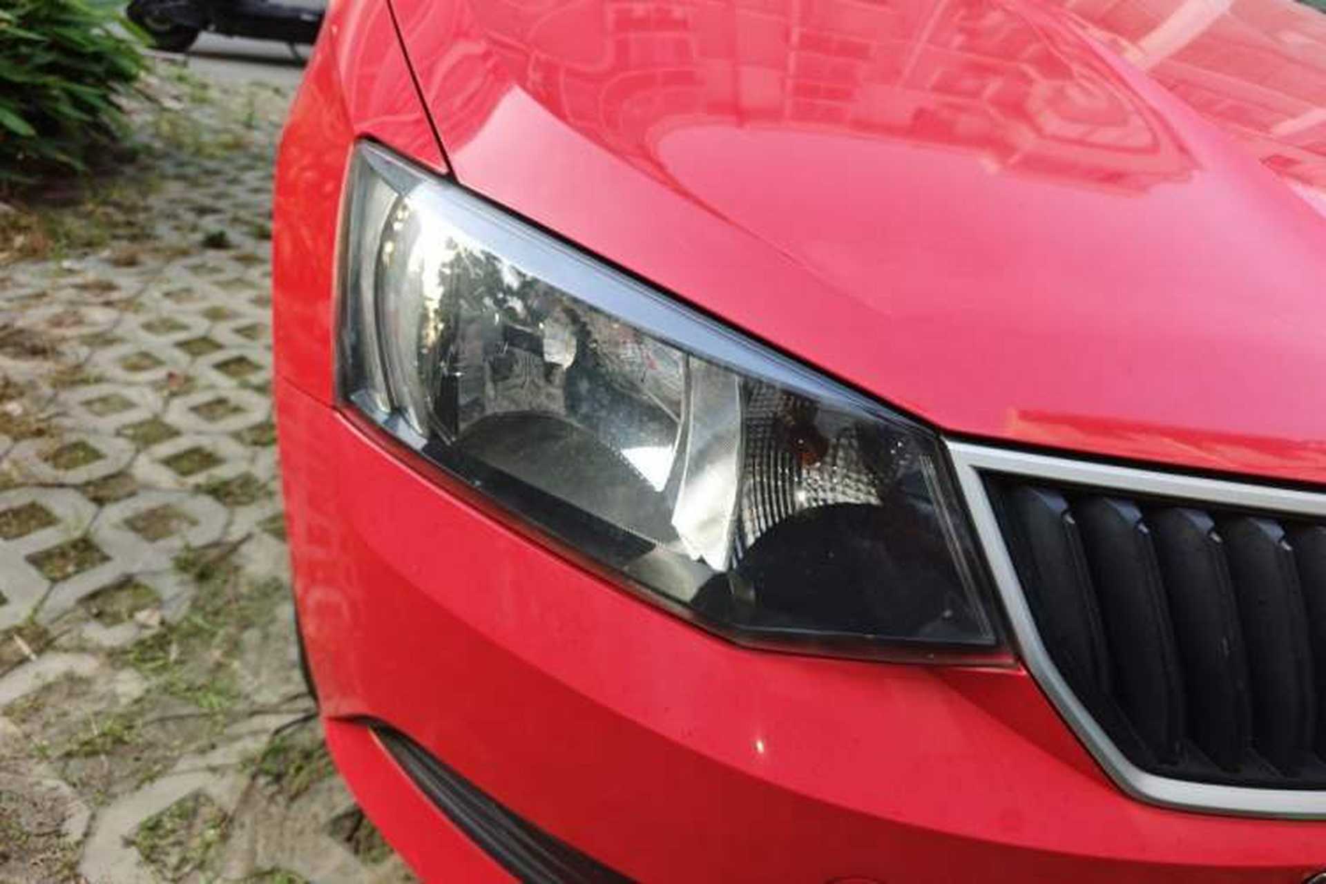 Used Skoda Fabia 2017 1.4L Automatic Car Enjoy Edition Right Front Headlight