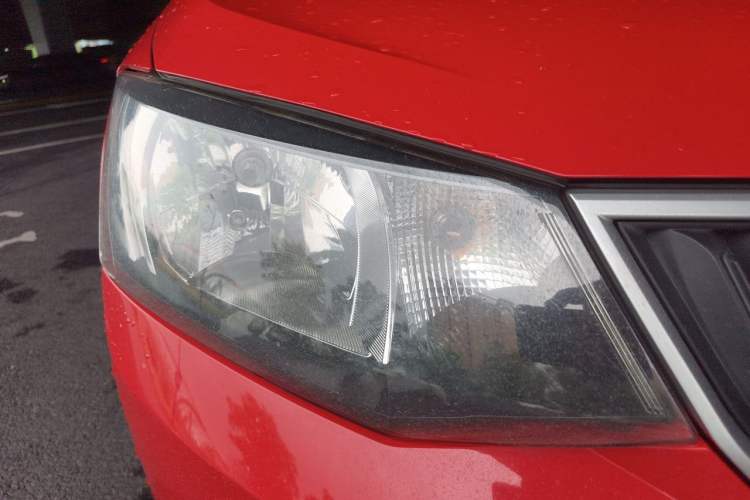 Used Skoda Fabia 2017 1.4L Automatic Car Enjoy Edition Right Front Headlight