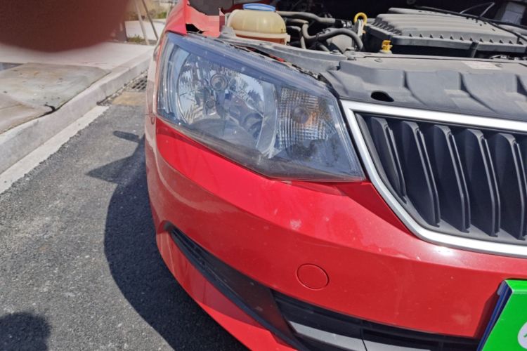Used Skoda Fabia 2017 1.4L Automatic Car Enjoy Edition Right Front Headlight