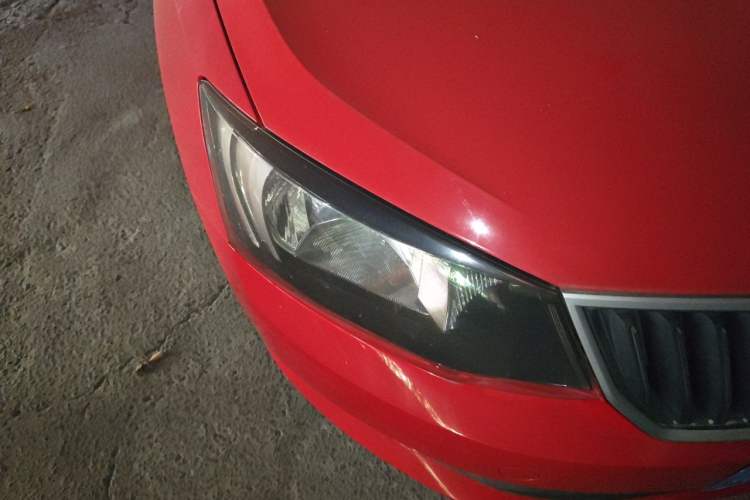 Used Skoda Fabia 2017 1.4L Automatic Car Enjoy Edition Right Front Headlight