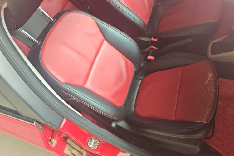 Used Skoda Fabia 2017 1.4L Automatic Car Enjoy Edition Right Front Seat
