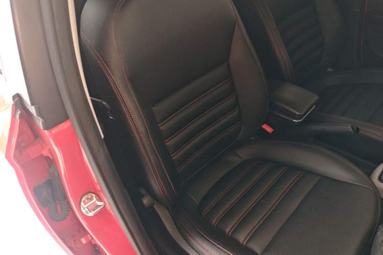 Used Skoda Fabia 2017 1.4L Automatic Car Enjoy Edition Right Front Seat