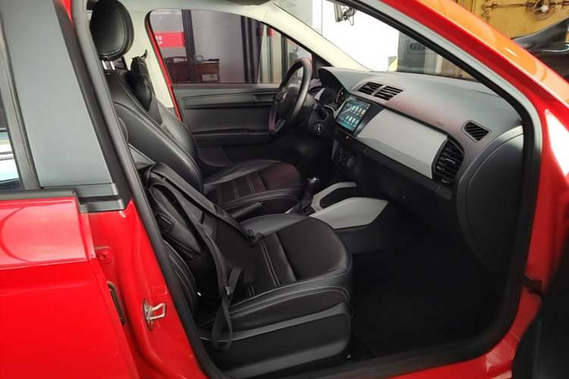 Used Skoda Fabia 2017 1.4L Automatic Car Enjoy Edition Right Front Seat