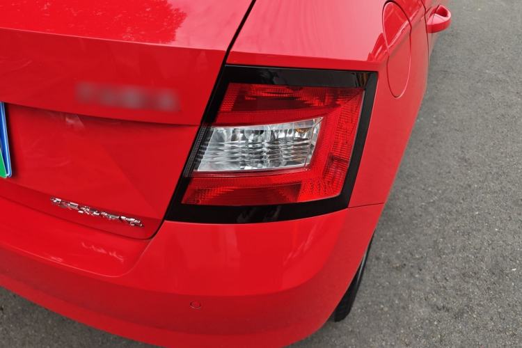 Used Skoda Fabia 2017 1.4L Automatic Car Enjoy Edition Right Rear Taillight