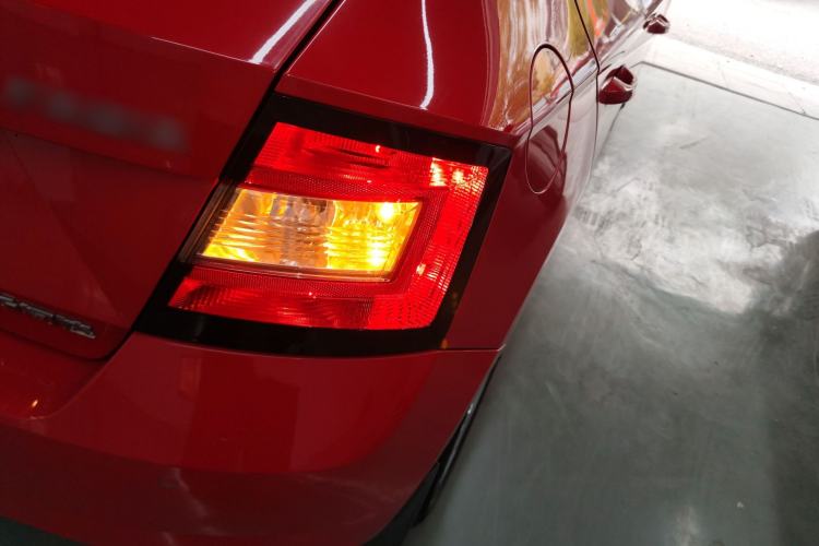 Used Skoda Fabia 2017 1.4L Automatic Car Enjoy Edition Right Rear Taillight
